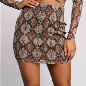 NWT mini skirt